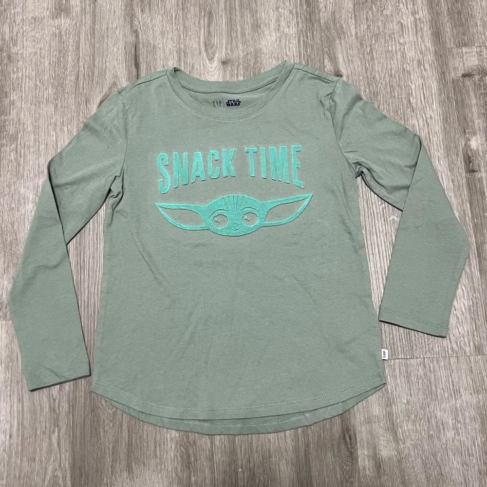 GAP Kids Star Wars‎ Green Long Sleeve Shirt w/ Yoda, girls size M